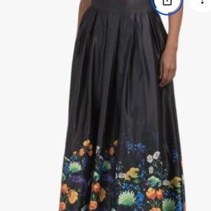 Gracia Semi Box Pleated Dark Navy (1 XL) Colorful Floral Festive Maxi Skirt